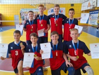 Команда юных волейболистов СШ № 4 г. Сочи заняла 1 место